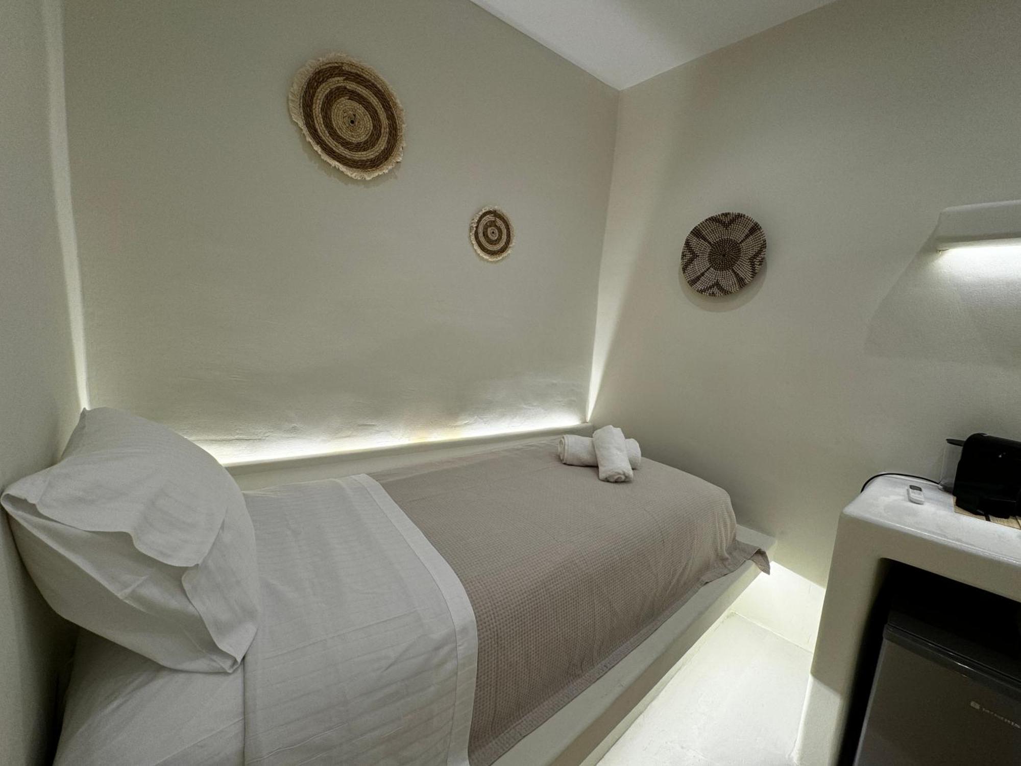 Apartment White Jacuzzi Chora (Ios)
